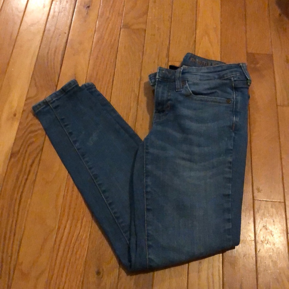 Gap skinny ankle jeans with a washed look
